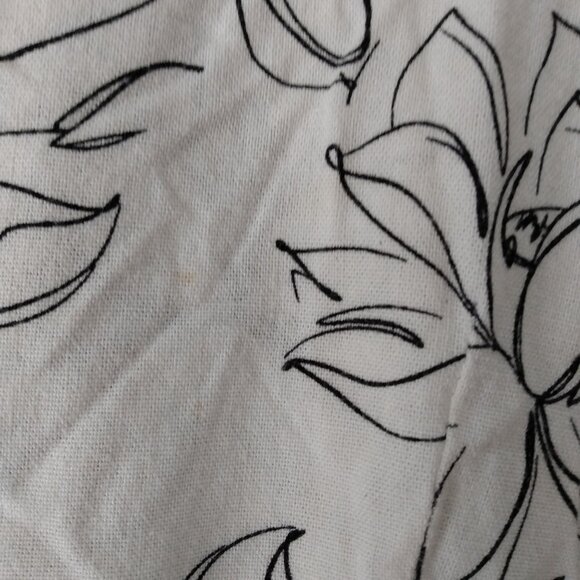 Amish Mennonite Cape Dress 39"B 34"W White Black Floral Linen-Like - Picture 8 of 11